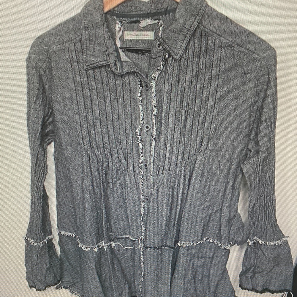 We The Free Distressed Pintuck Button-Up in Heather Gray